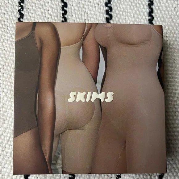 Skims Neon Orchid Sculpting Brief Bodysuit - Picture 4 of 6